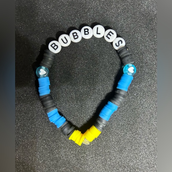 Bubbles (The Powerpuff Girls) Heishi Bracelet - Picture 7 of 12